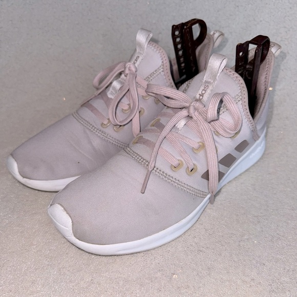 Women's Light Pink Adidas Cloudfoam Shoes - Picture 1 of 7